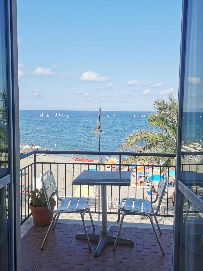 Albium Hotel Albenga Eksteriør bilde